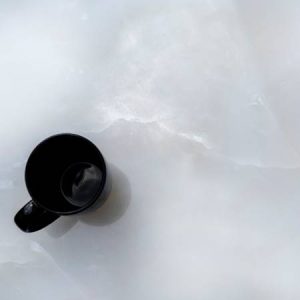 Mesada de neolith onyx marmoleria portaro rosario